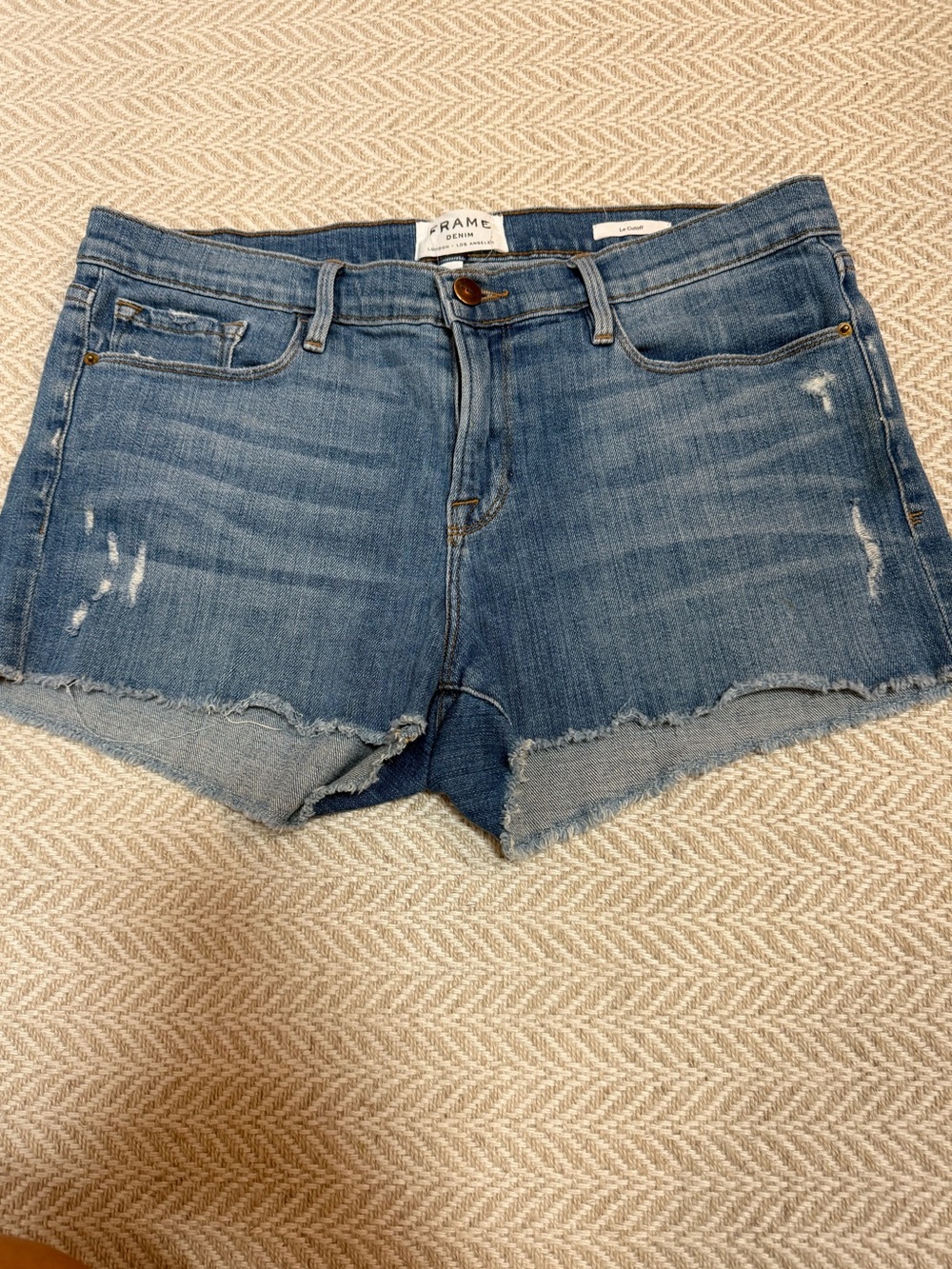 Frame Denim Le Cutoff Light Blue Frayed Hem Jean Shorts - size 29